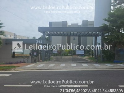 Apartamento 115m² com 2 Quartos e Vaga de Garagem