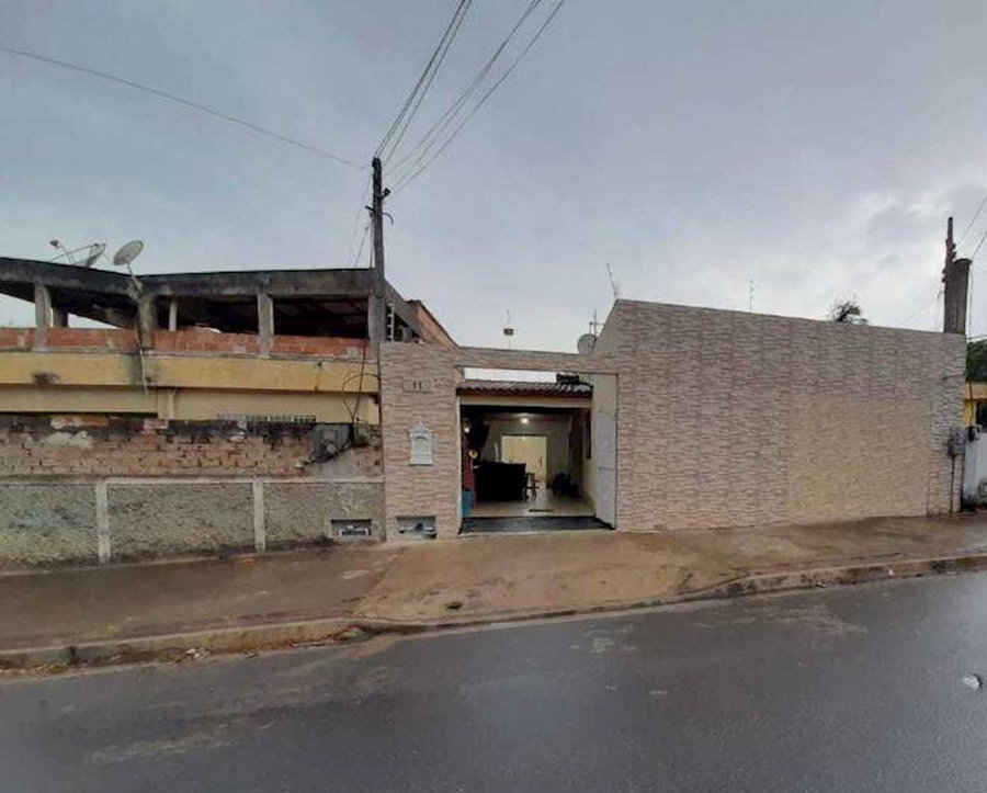 Casa aconchegante com 4 quartos, 3 banheiros, 140m² construída e ocupada