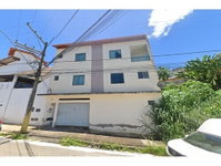 Casa em Governador Valadares/MG com 2 pavimentos