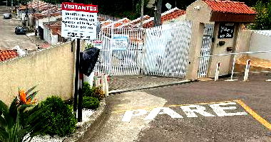 Casa com 2 quartos, 1 vaga, 42m²