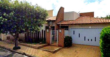 Casa ocupada em Santa Fé do Sul