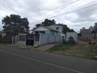 Casa Ocupada com 76m² de Área Construída em Condomínio