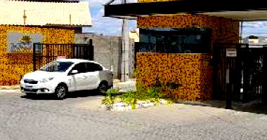 Casa em Feira de Santana/BA com 2 quartos