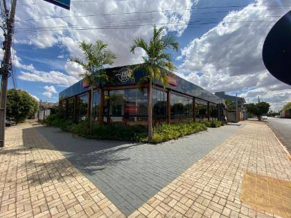 Prédio Comercial na Rua Campo Verde