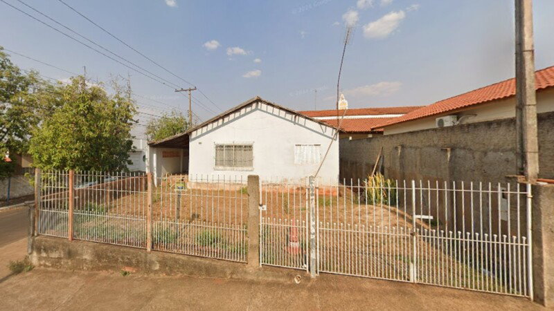Casa em Terreno de 228m² em Iacanga