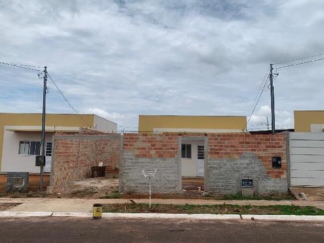 Casa com 2 quartos, 1 banheiro, vaga de garagem e 45,69m² privativos