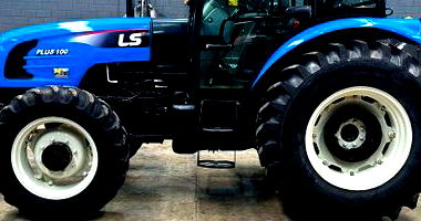 Trator LS Tractor Plus 100 Cabinado 4x4 Ano 2018