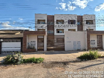 Apartamento 2 quartos, 2 banheiros e 1 vaga