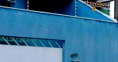 Casa com 4 quartos, 3 banheiros e 2 vagas