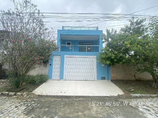 Casa com 3 Quartos e 3 Banheiros em Alphaville