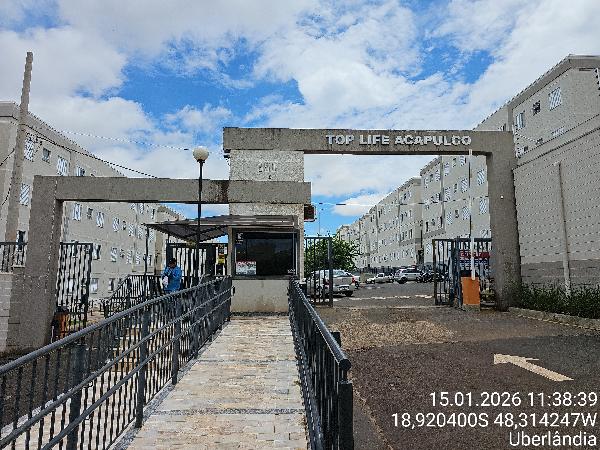 Apartamento com 2 quartos e 1 vaga em Uberlândia/MG