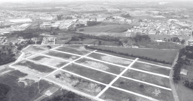 Terreno amplo de 300m² sem benfeitoria, ideal para construção