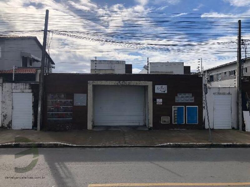 Apartamento com 2 Quartos e Vaga em Condomínio