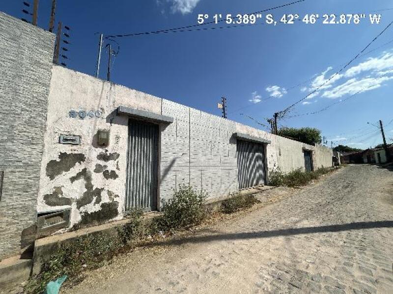 Casa com 3 Quartos e 1 Vaga em Teresina