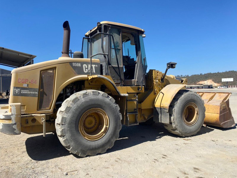 Carregadeira de Pneu Caterpillar 950H - Ano 2009