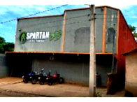 Galpão comercial com 408m², 2 banheiros e escritório