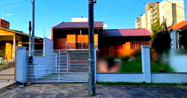 Casa com 236m² de área construída em Canoas/RS