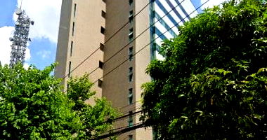 Espaçosa Sala Comercial de 457 m² com 12 Vagas, Desocupada