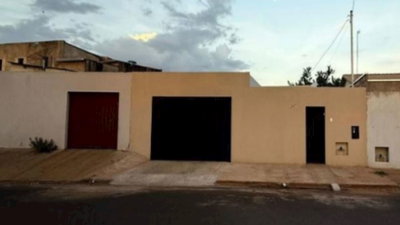 Casa ocupada com 170,30 m² construídos