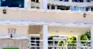 Apartamento com 2 vagas de garagem em Fortaleza