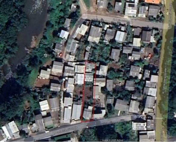 Lote Urbano com 3 casas em Francisco Beltrão/PR