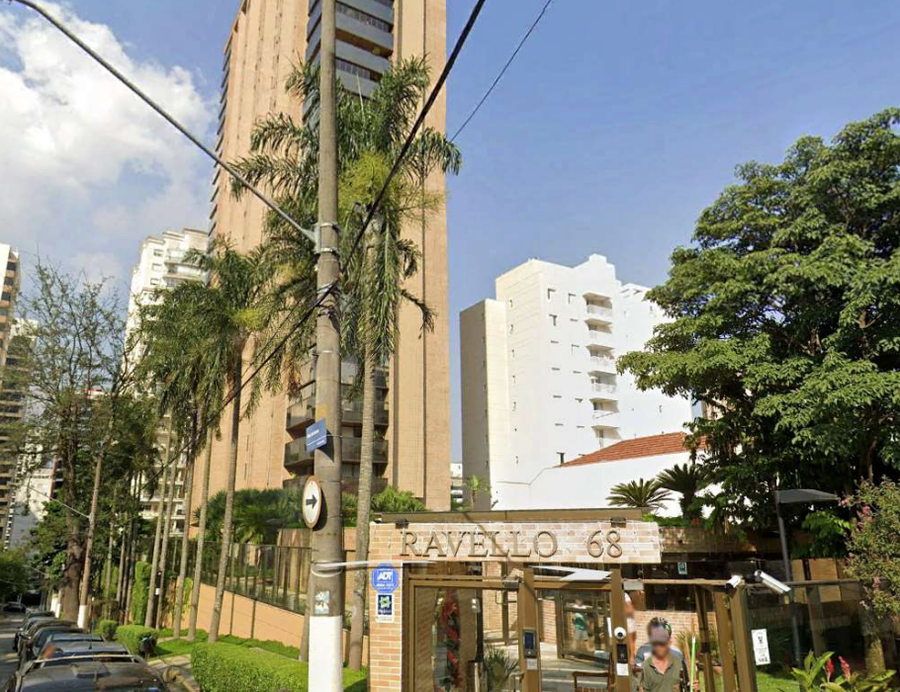 Apartamento de alto padrão com 240m² e 5 vagas em Perdizes