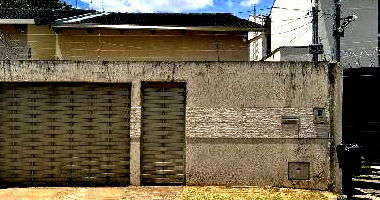 Casa com 3 quartos, 2 banheiros, 1 vaga e 121m² construída