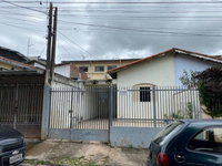 Casa em Chácaras Reunidas com 3 Quartos e 1 Banheiro