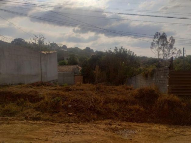 Lote 360m² em Matozinhos - MG