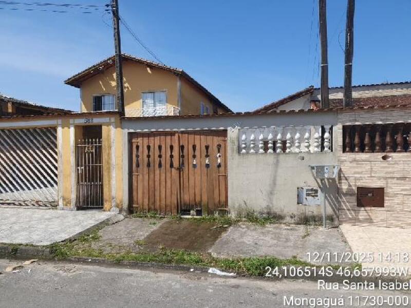 Casa com 52,68m² de área total em Mongaguá/SP