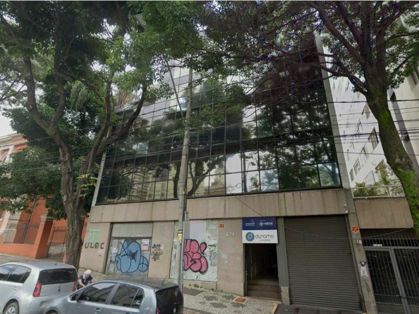 Loja Desocupada com Amplo Espaço em Belo Horizonte