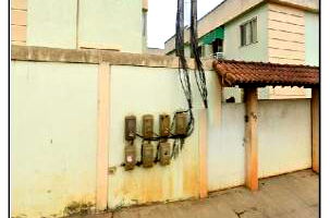 Casa com 2 Quartos e Área Privativa em Rio das Ostras