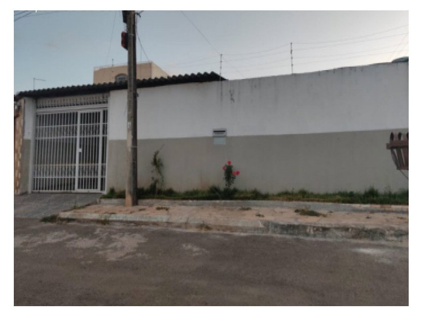 Casa Ocupada com 2 Quartos e 44m² em Valparaíso de Goiás