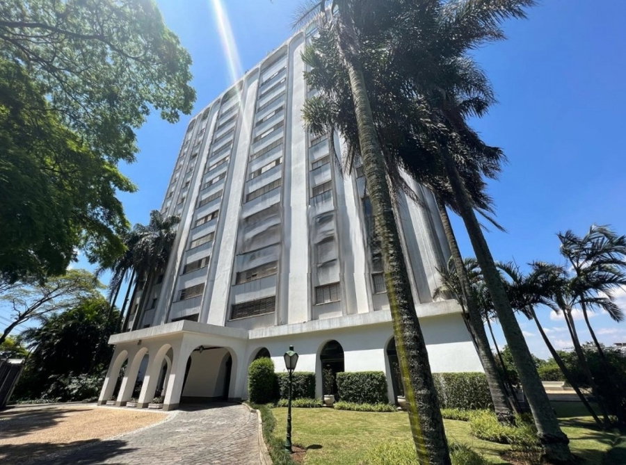Apartamento 4 Quartos, 3 Vagas e 217m² no Edifício Suset Hill