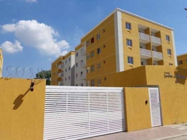 Apartamento com 2 quartos, 2 banheiros e 1 vaga