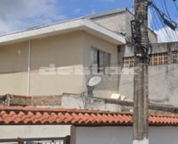 Casa com 2 quartos, 299m², 2 vagas, desocupada