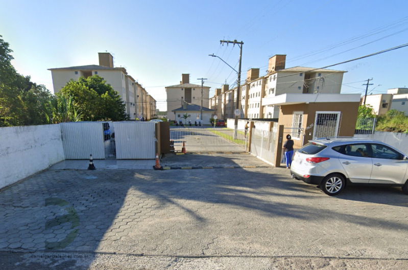 Apartamento Térreo em Palhoça com 46,71 m²