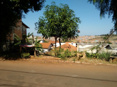 Lote em Condomínio com 200m² no Jardim Veneza