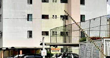 Apartamento 2 Quartos com Área Privativa em Feira de Santana