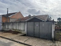 Casa com 2 Quartos em Condomínio Fechado