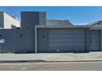 Casa em Leilão com 240m² Construída e 432m² de Terreno