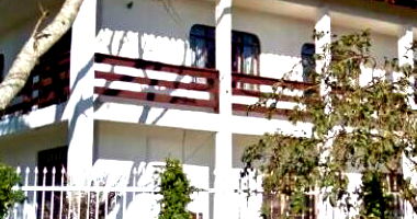 Terreno urbano com 364,78m², desocupado, com benfeitorias