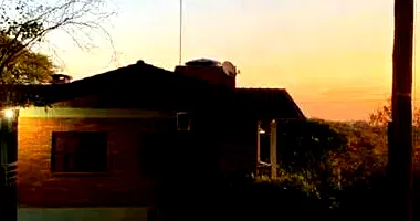 Casa Ocupada com 1 Vaga de Garagem em Leilão