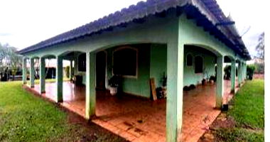 Sítio Araçatuba com Casa e Barracão em Quadra/SP