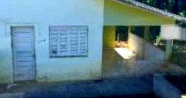 Casa desocupada com 2 quartos, 1 banheiro e 95,94 m² construídos, ideal para moradia ou investimento