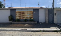 Casa residencial ocupada com 3 quartos em lote urbano