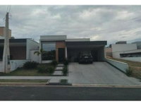 Casa em leilão com 3 quartos e 2 banheiros