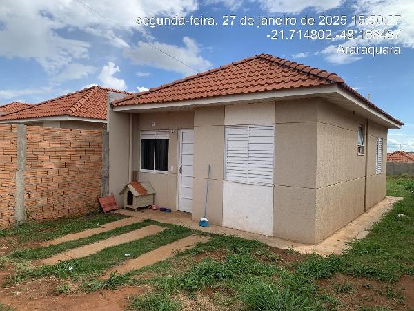 Casa com 2 quartos, 1 banheiro, 1 vaga e 43,33m² construída