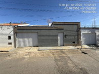 Casa com 3 quartos e 2 vagas em Patrocínio/MG