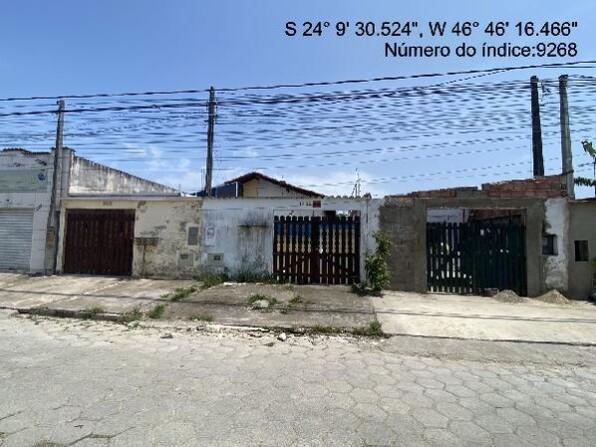 Casa com 2 quartos, 1 banheiro, 49,64m² área privativa, 1 vaga
